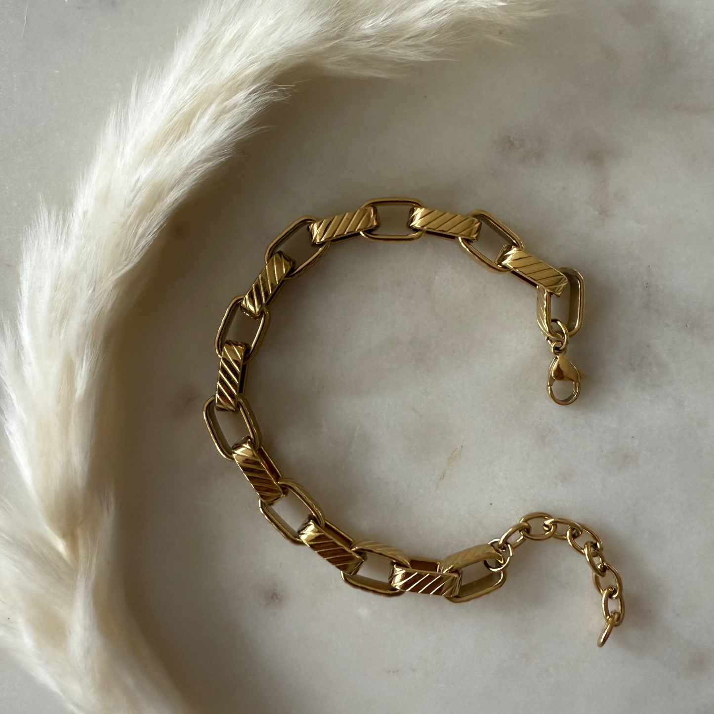 squared chain bracelet