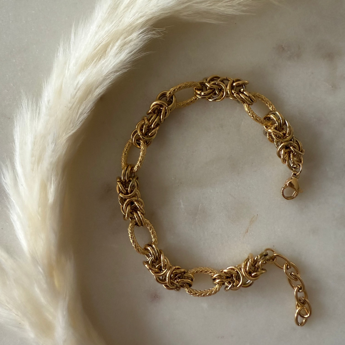 chunky chained bracelet