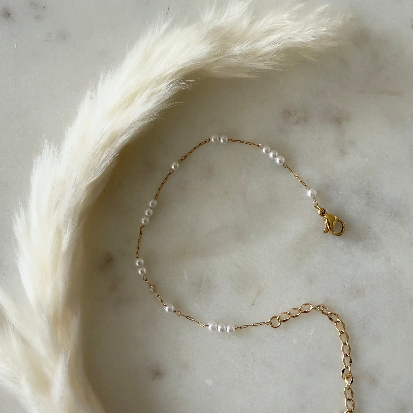 pearl bracelet