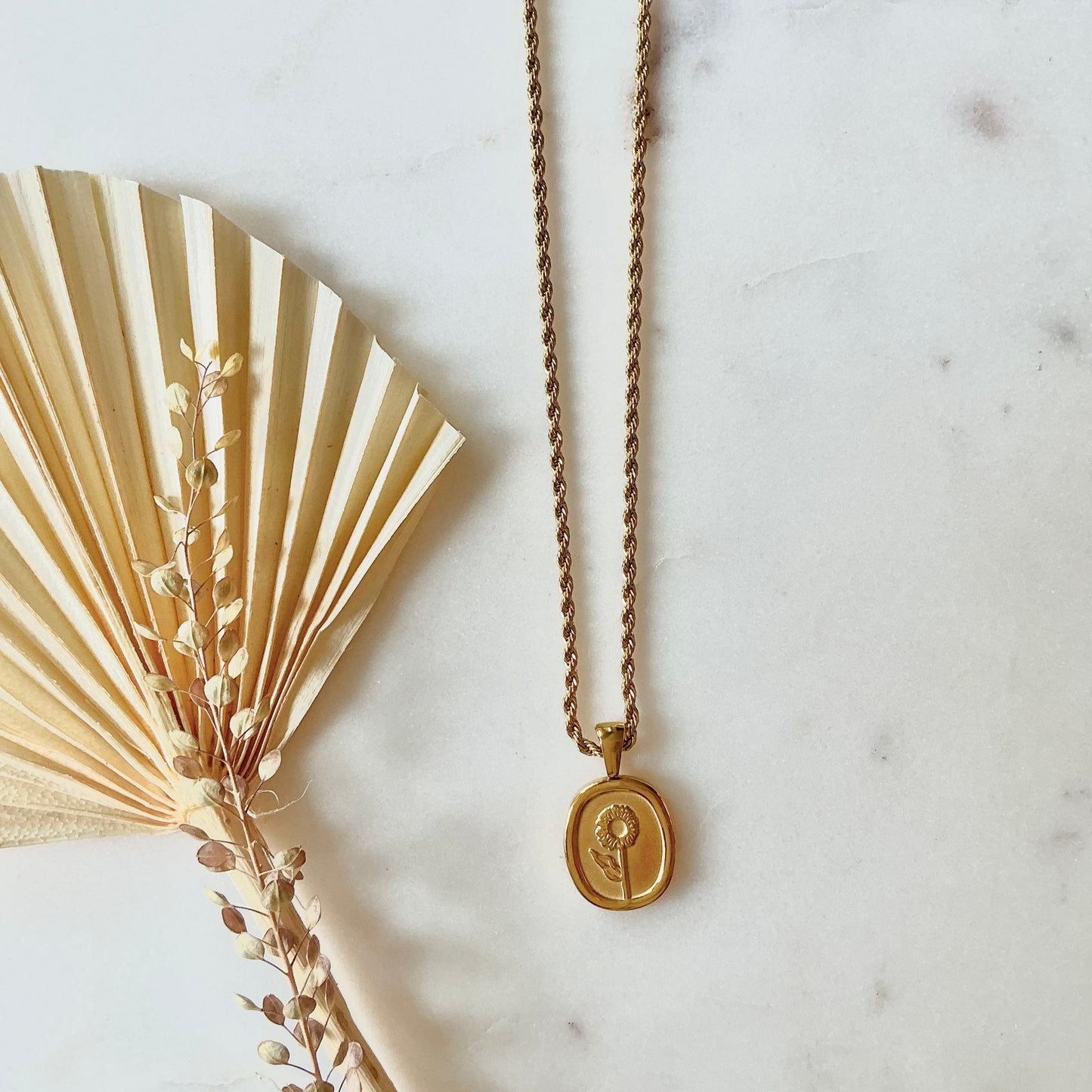 flower necklace